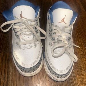 Jordan White and Blue Sneakers Classic Basketball Style